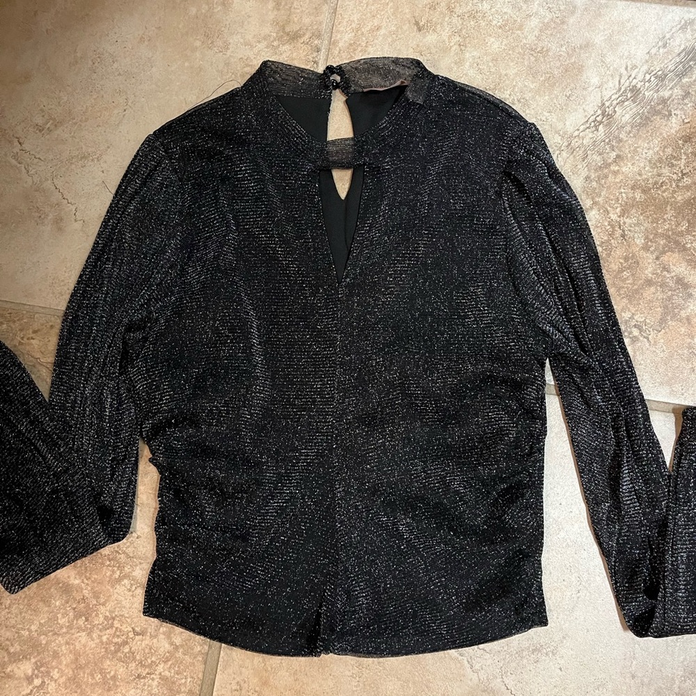 Willow & Root shimmer top.